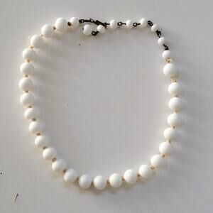 Vintage White Beaded Necklace Classic Round Beads with Brass Clasp Retro Jewelry